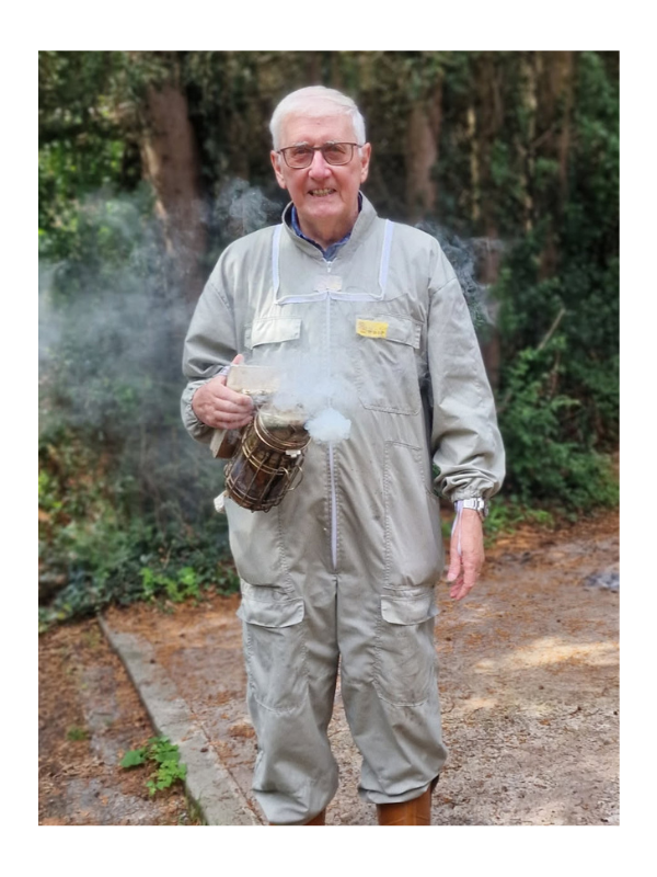 Alan beekeeping - embedded image.png
